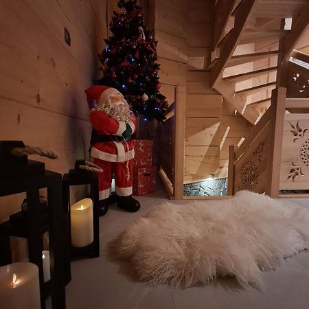 노비 타르그 Wood House 아파트 외부 사진